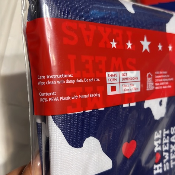 New Set of 2 “Home Sweet Texas” & “Home” Stars Flannel Backing Tablecloth - Picture 7 of 8